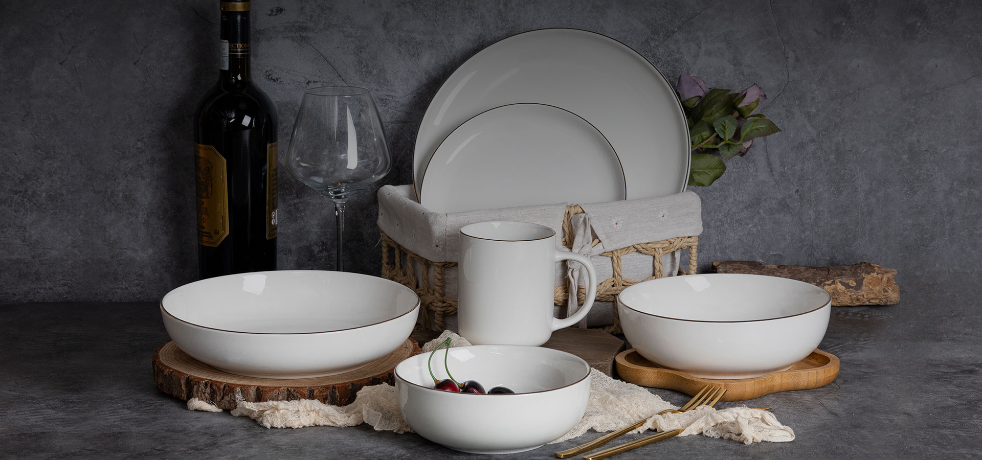 Ceramic dinnerware specialist banner with plates, bowls and mug, OEM/ODM supplier